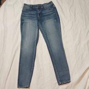 MAURICES JEGGING JEANS WOMENS M-R MID RISE 8 / 10